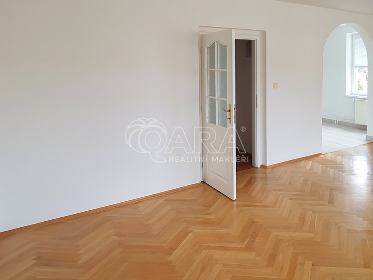 Pronájem rodinného domu 200 m², pozemek 268 m² - foto 7