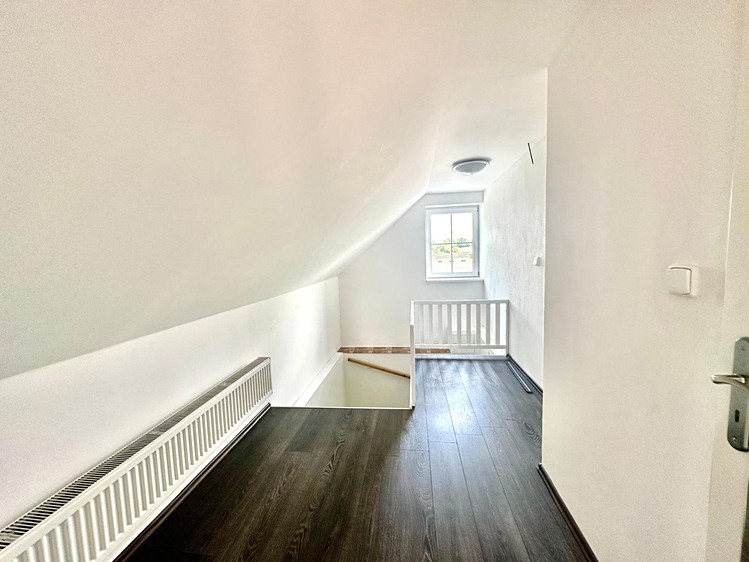 Pronájem rodinného domu 150 m², pozemek 316 m² - foto 6