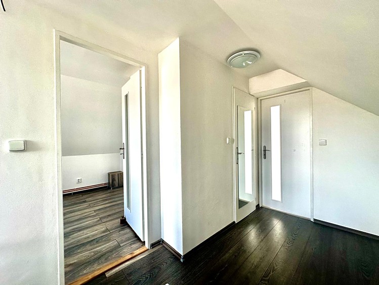 Pronájem rodinného domu 150 m², pozemek 316 m² - foto 7