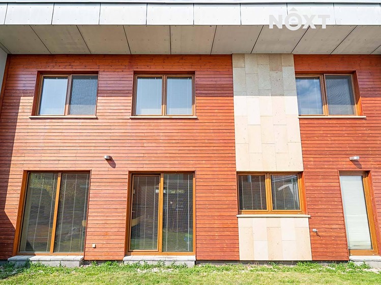 Pronájem rodinného domu 136 m², pozemek 318 m² - foto 1