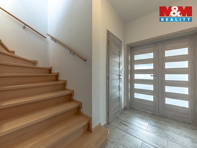 Pronájem rodinného domu 132 m², pozemek 938 m² - foto 7
