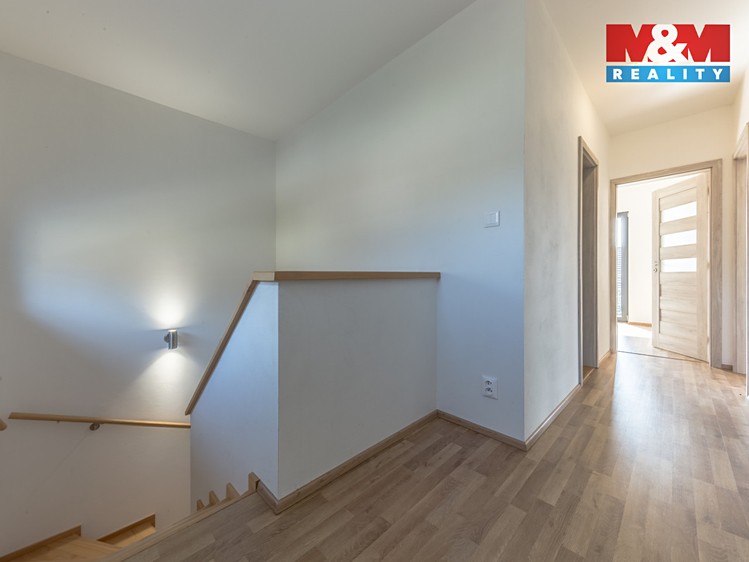 Pronájem rodinného domu 132 m², pozemek 938 m² - foto 8
