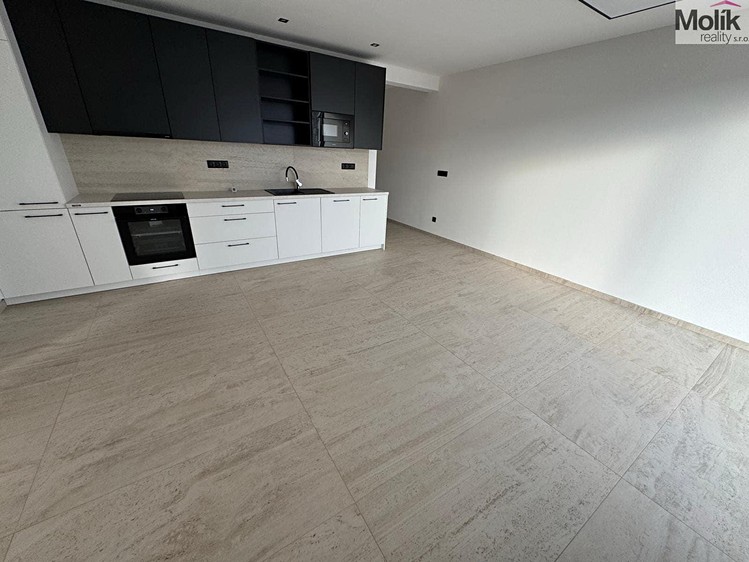 Pronájem  rodinného domu 97 m², pozemek 356 m² - foto 6
