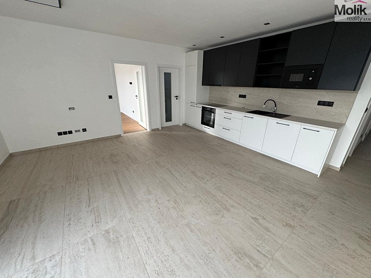 Pronájem  rodinného domu 97 m², pozemek 356 m² - foto 7