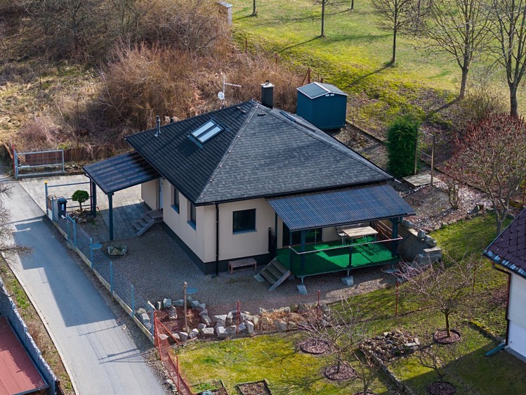 Pronájem rodinného domu 109 m², pozemek 359 m² - foto 1