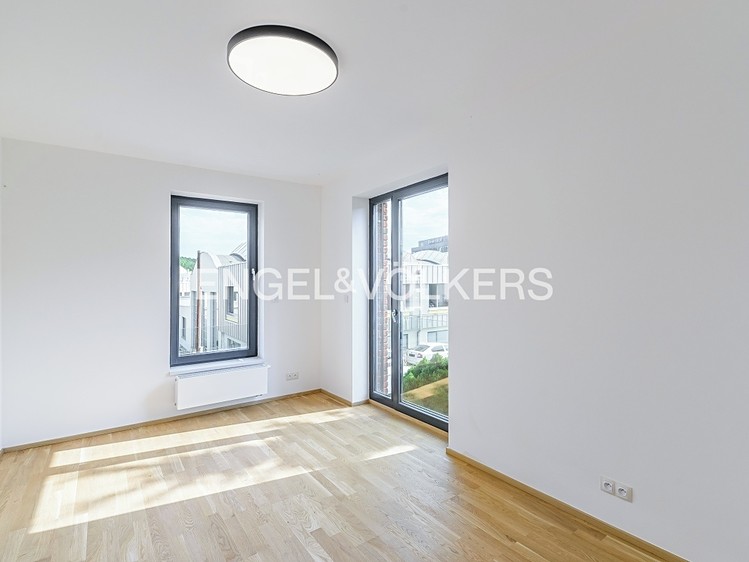 Pronájem  rodinného domu 226 m², pozemek 302 m² - foto 5