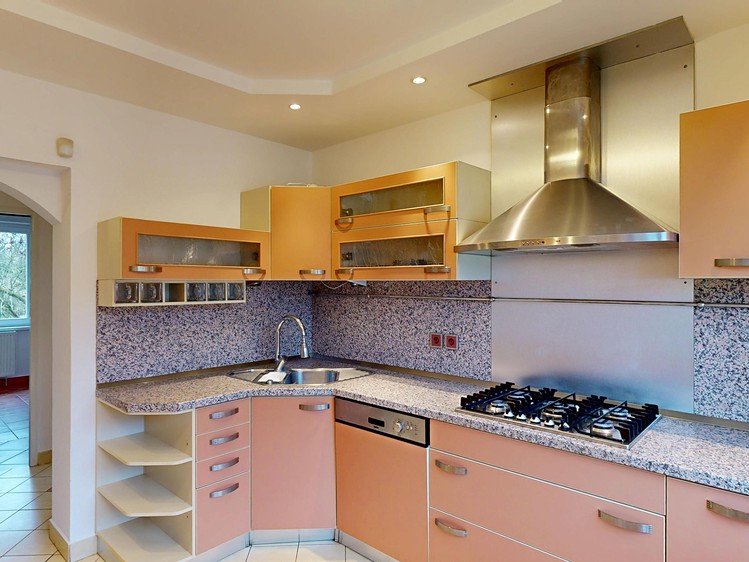 Pronájem rodinného domu 179 m², pozemek 958 m² - foto 4