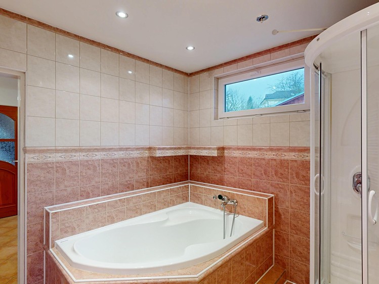 Pronájem rodinného domu 179 m², pozemek 958 m² - foto 6