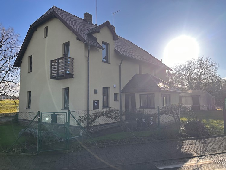 Pronájem rodinného domu 155 m², pozemek 700 m² - foto 3