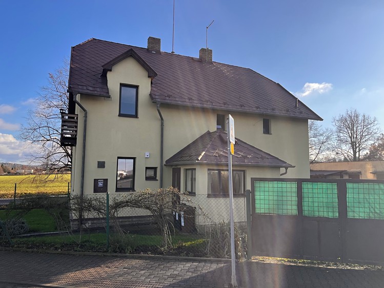 Pronájem rodinného domu 155 m², pozemek 700 m² - foto 4