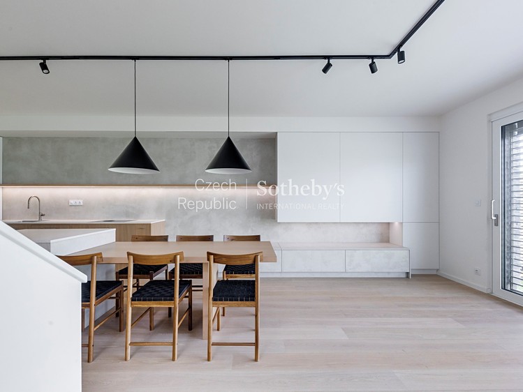 Pronájem rodinného domu 156 m², pozemek 315 m² - foto 3