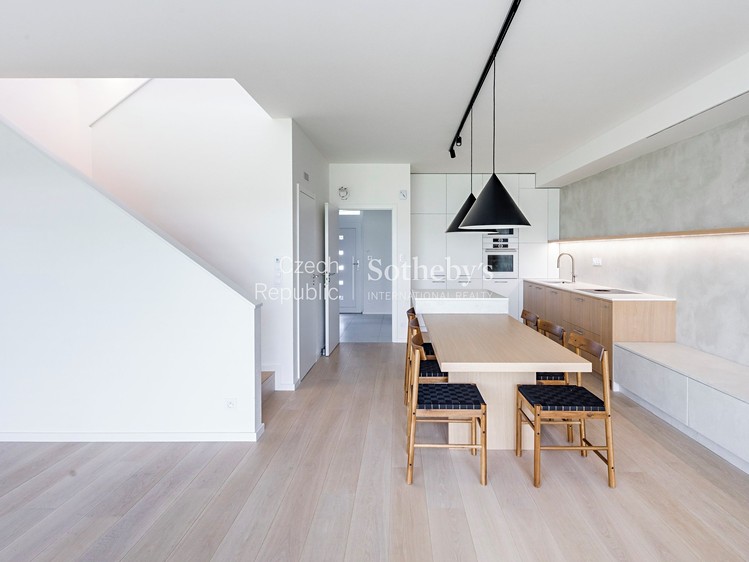 Pronájem rodinného domu 156 m², pozemek 315 m² - foto 5