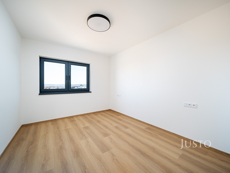 Pronájem rodinného domu 121 m², pozemek 480 m² - foto 5