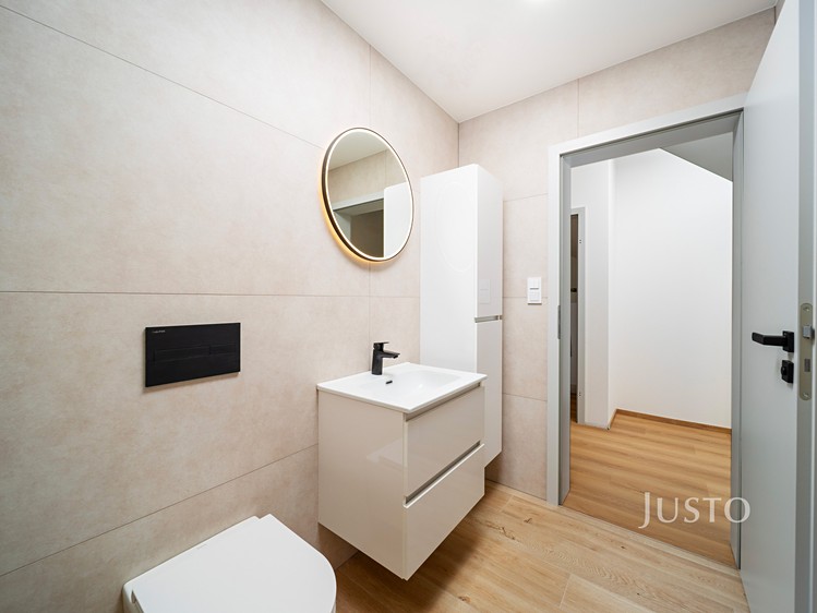 Pronájem rodinného domu 121 m², pozemek 480 m² - foto 7