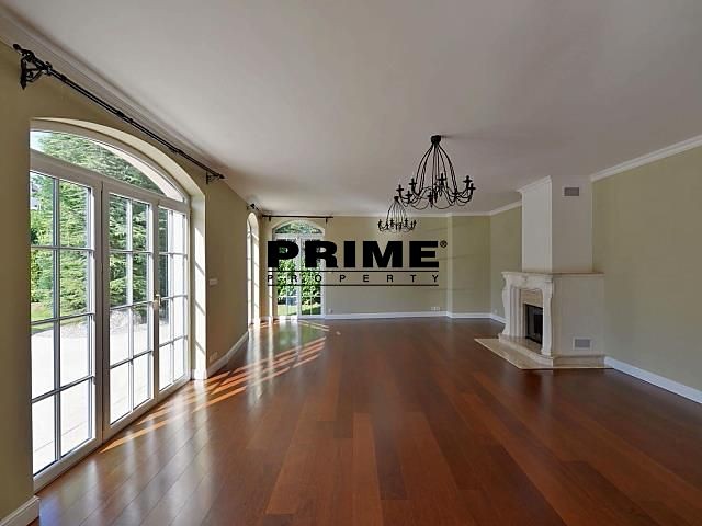 Pronájem  vily 560 m², pozemek 1 435 m² - foto 3