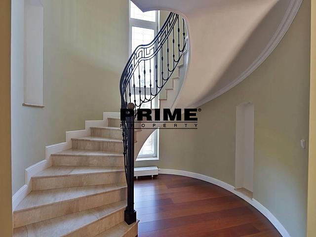 Pronájem  vily 560 m², pozemek 1 435 m² - foto 6