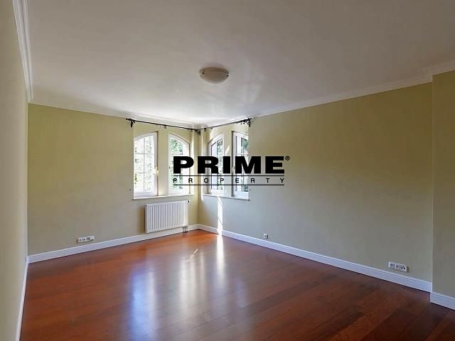 Pronájem  vily 560 m², pozemek 1 435 m² - foto 8