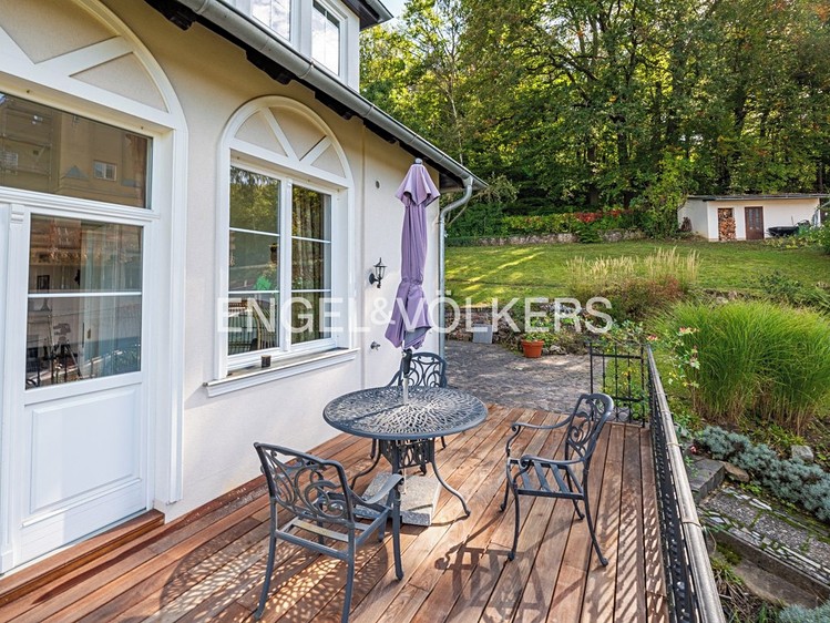 Pronájem vily 313 m², pozemek 1 555 m² - foto 4