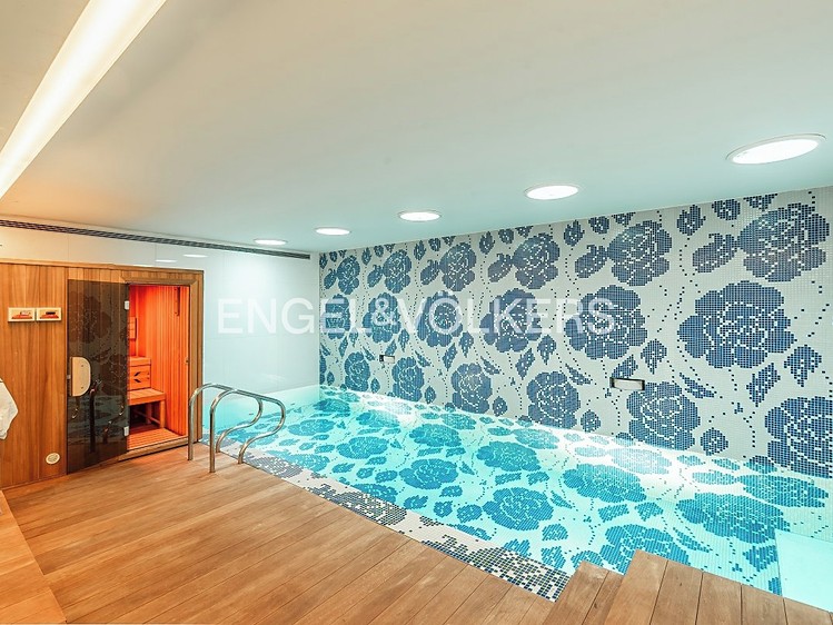 Pronájem rodinného domu 473 m², pozemek 608 m² - foto 6