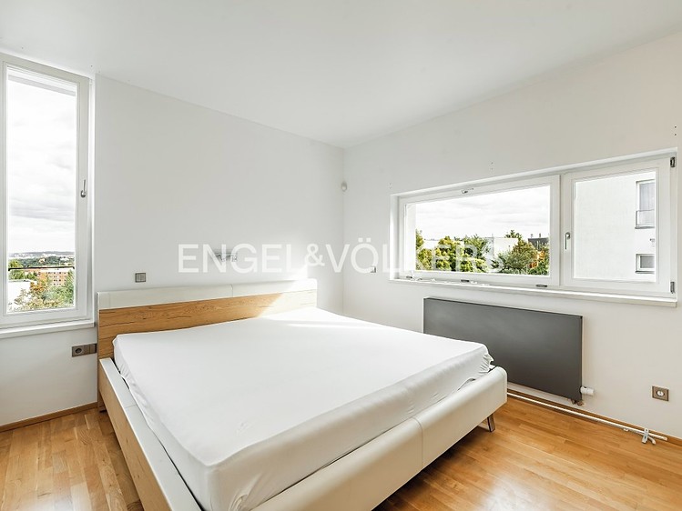 Pronájem rodinného domu 473 m², pozemek 608 m² - foto 8