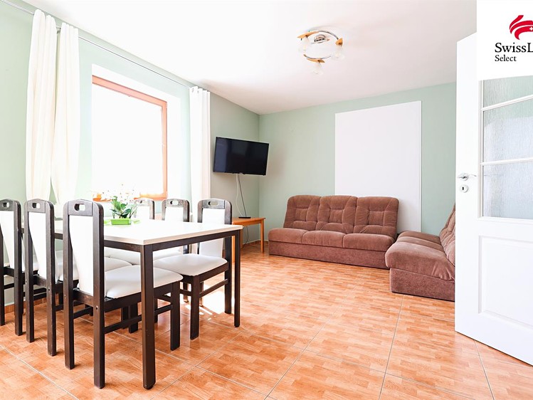 Pronájem rodinného domu 180 m², pozemek 679 m² - foto 2