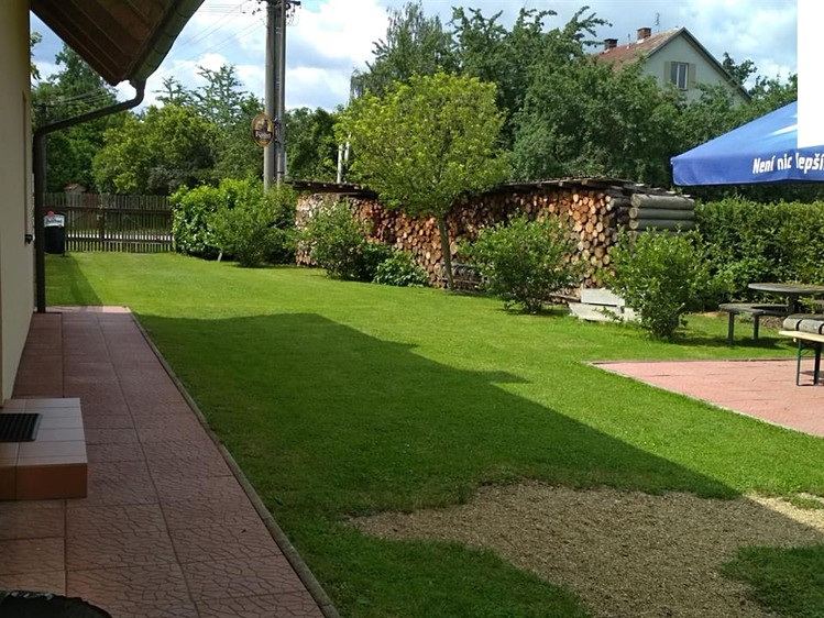 Pronájem rodinného domu 180 m², pozemek 679 m² - foto 4