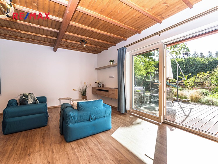 Pronájem rodinného domu 221 m², pozemek 182 m² - foto 5
