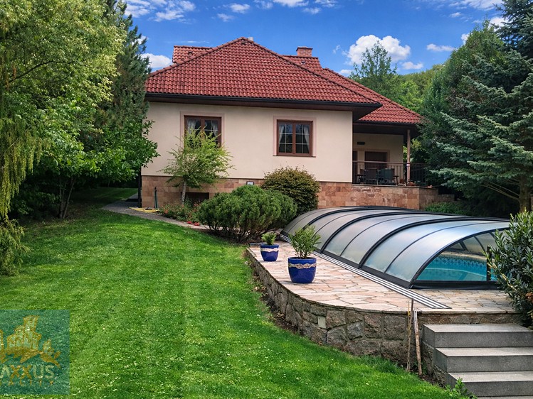 Pronájem rodinného domu 240 m², pozemek 929 m² - foto 2