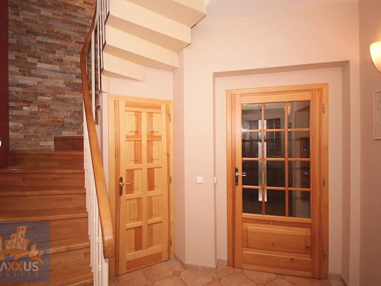 Pronájem rodinného domu 240 m², pozemek 929 m² - foto 6