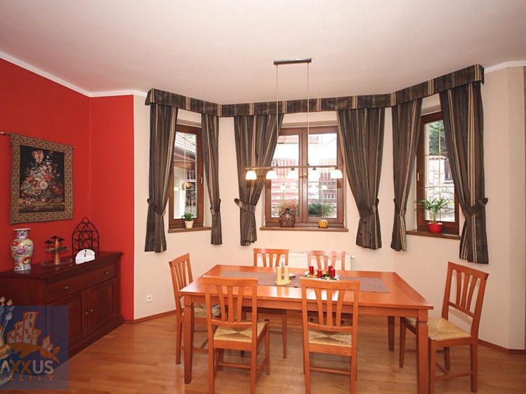 Pronájem rodinného domu 240 m², pozemek 929 m² - foto 8