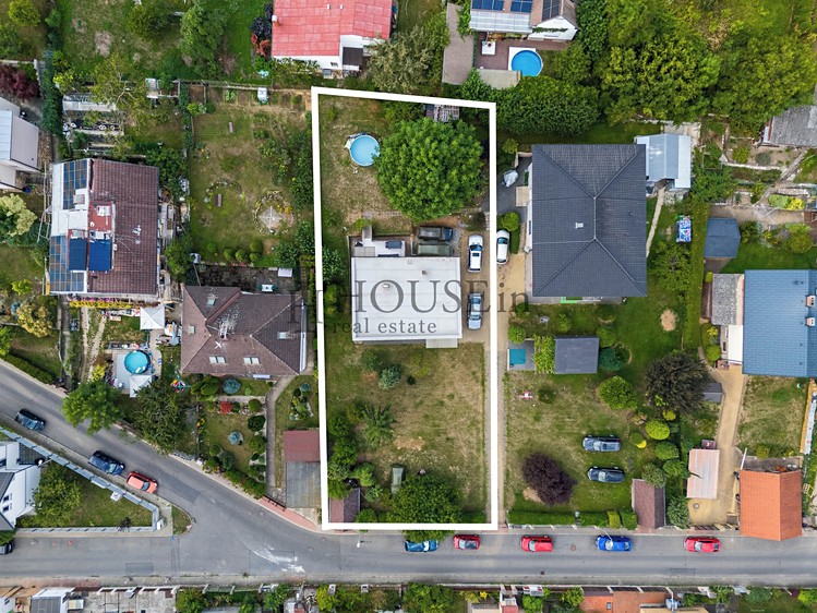 Prodej stavebního pozemku 1 249 m² - foto 1