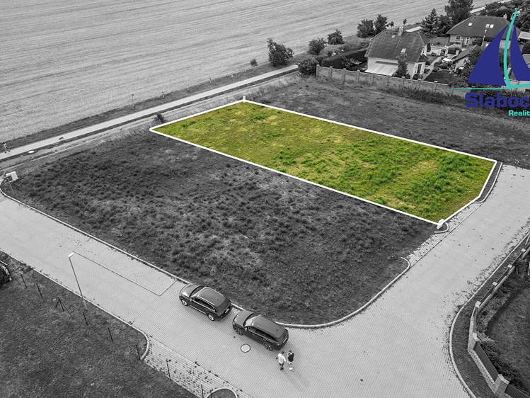 Prodej stavebního pozemku 825 m² - foto 4