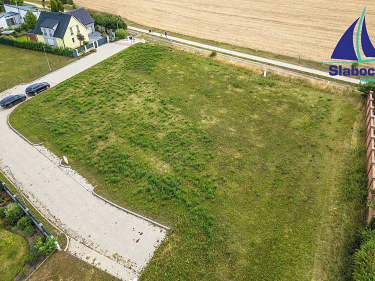 Prodej stavebního pozemku 825 m² - foto 5