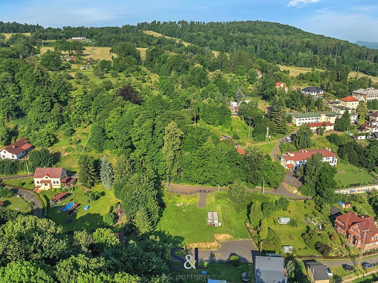 Prodej  stavebního pozemku 2 238 m² - foto 5