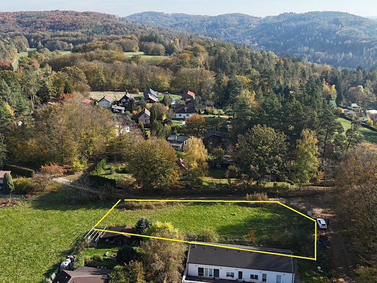 Prodej stavebního pozemku 1 083 m² - foto 3