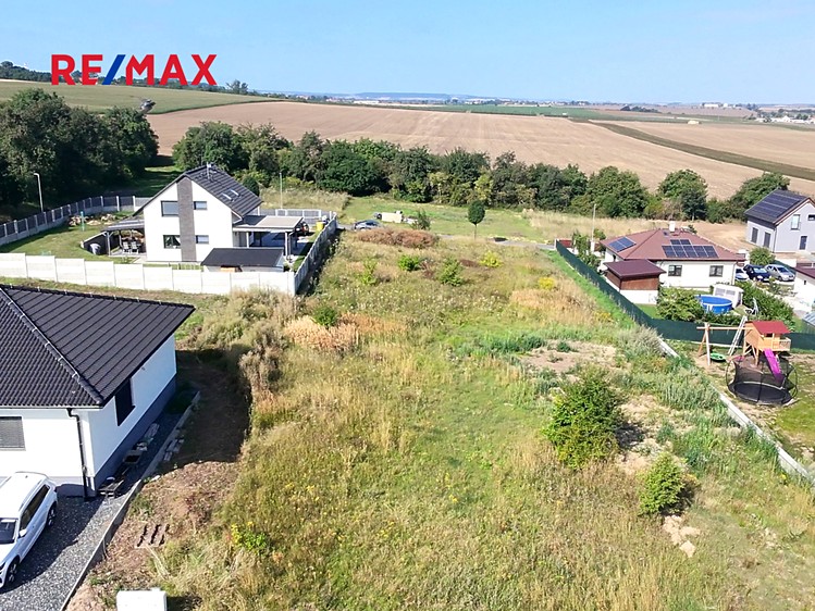 Prodej stavebního pozemku 952 m² - foto 4