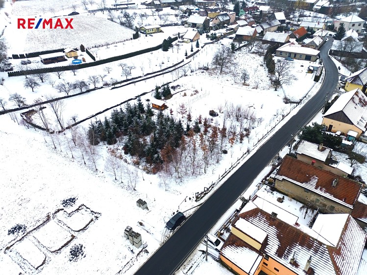 Prodej stavebního pozemku 3 955 m² - foto 1