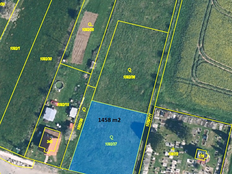 Prodej stavebního pozemku 1 458 m² - foto 1