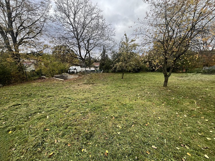 Prodej stavebního pozemku 806 m² - foto 3