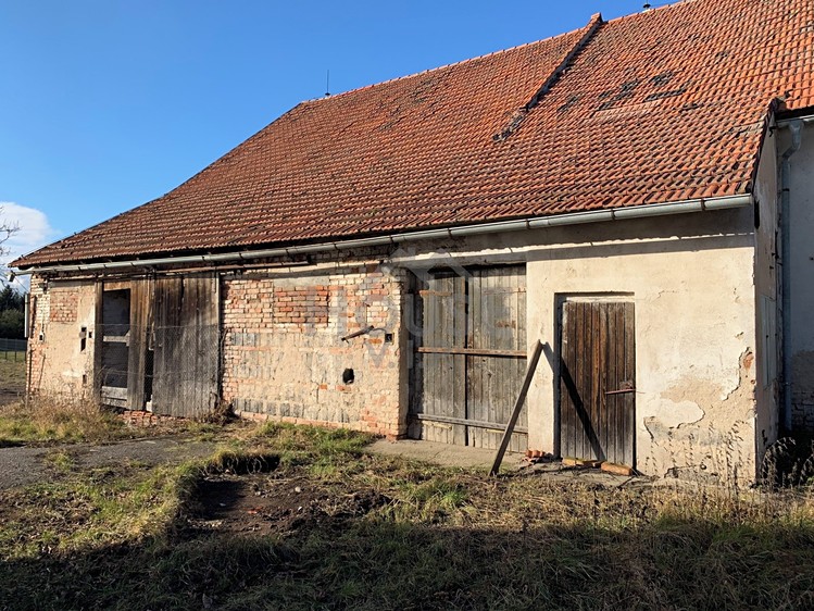 Prodej stavebního pozemku 1 691 m² - foto 5