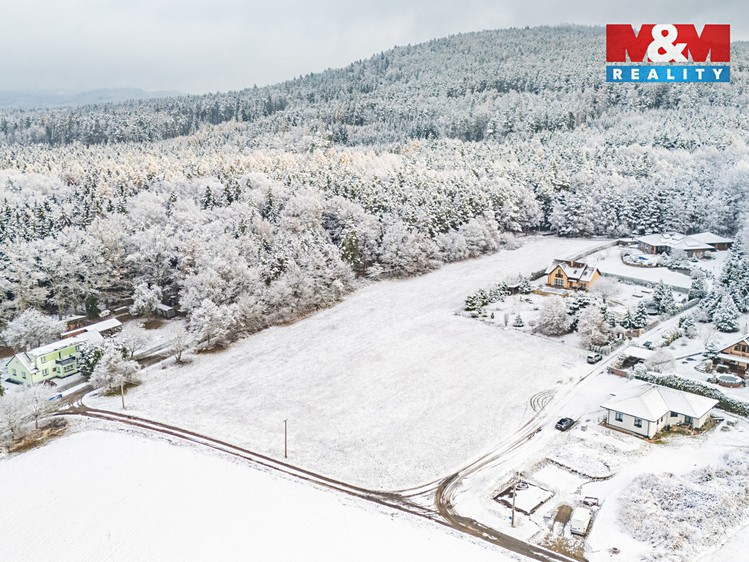 Prodej stavebního pozemku 1 692 m² - foto 2