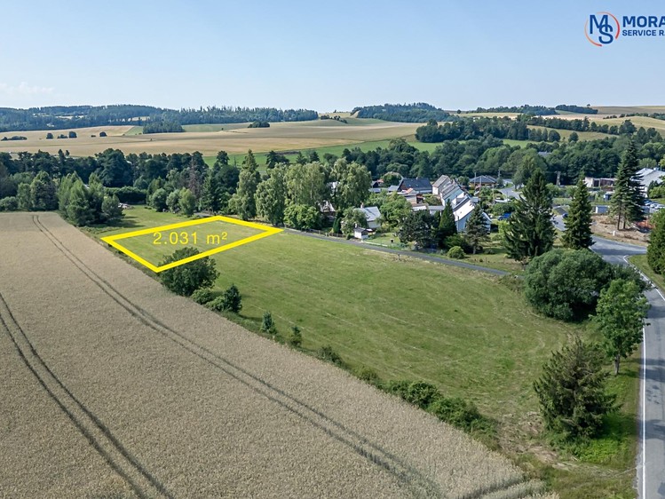 Prodej stavebního pozemku 2 032 m² - foto 7