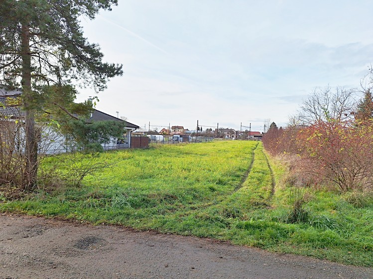 Prodej  stavebního pozemku 1 871 m² - foto 5