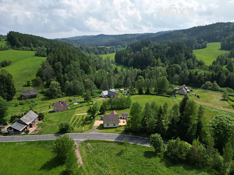 Prodej  stavebního pozemku 2 749 m² - foto 8