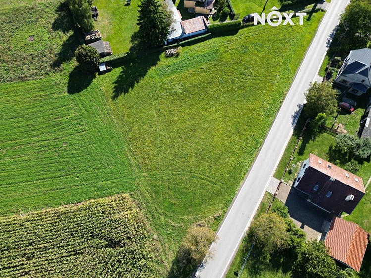 Prodej stavebního pozemku 1 390 m² - foto 6