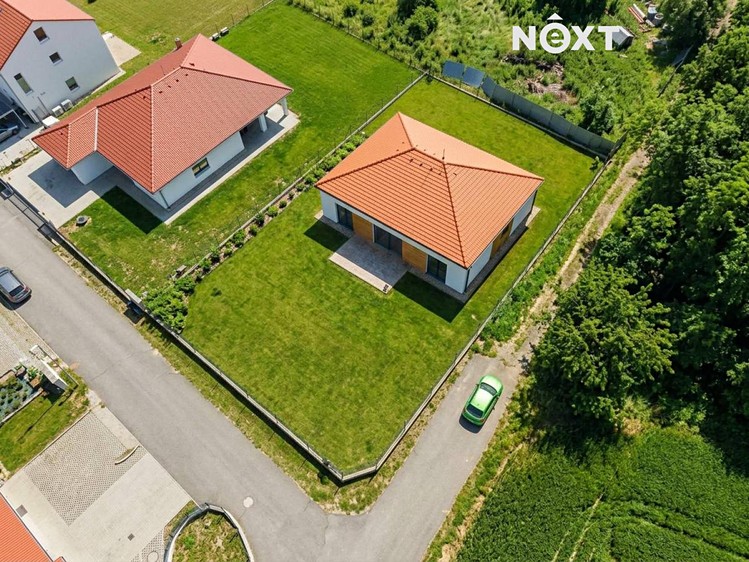 Prodej  stavebního pozemku 893 m² - foto 5
