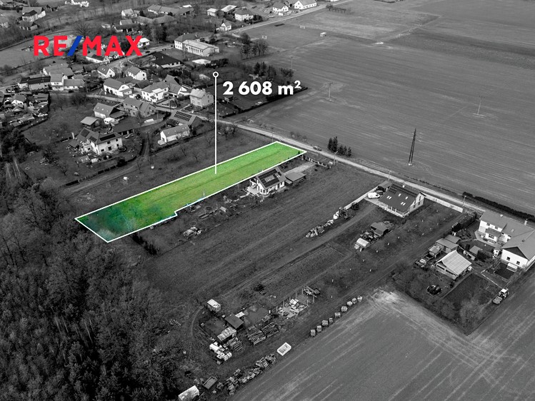 Prodej stavebního pozemku 2 608 m² - foto 1