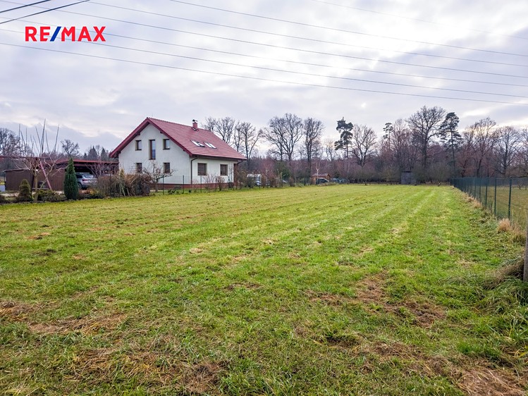 Prodej stavebního pozemku 2 608 m² - foto 2