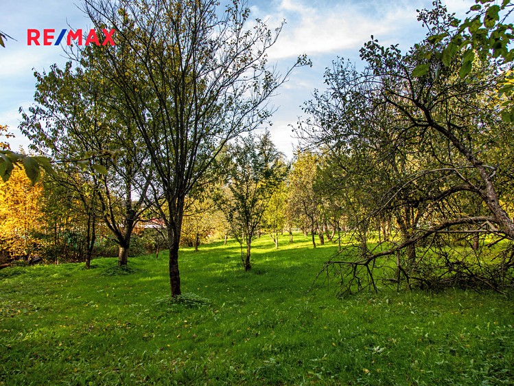 Prodej stavebního pozemku 1 693 m² - foto 2