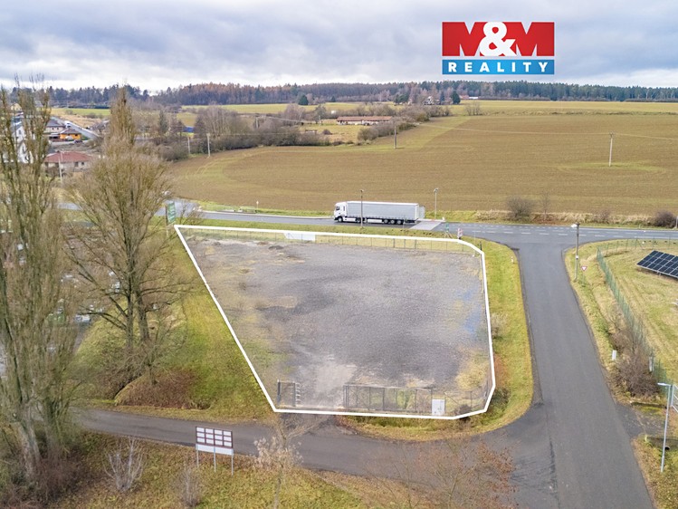 Prodej komerčního pozemku 2 449 m² - foto 1